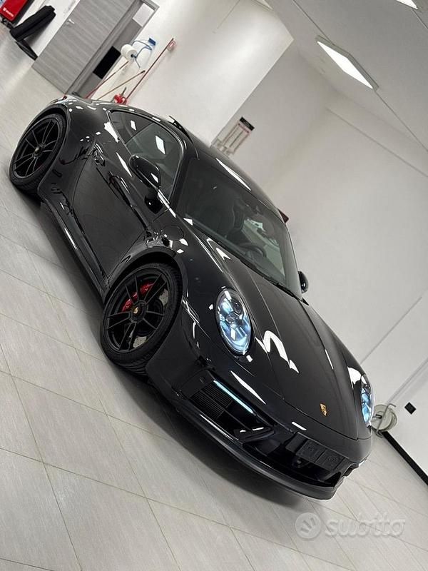 Usata Porsche 911 Carrera 4 GTS 480 CV (353 kW) 2022 Nero Coupé