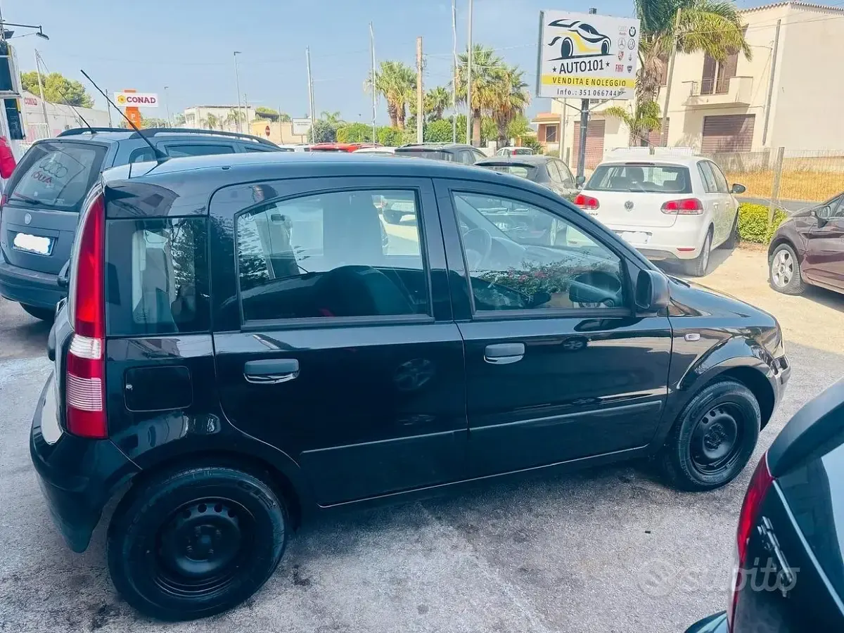 Usata Fiat Panda Classica 69 CV (50 kW) 2013 Nero Utilitaria