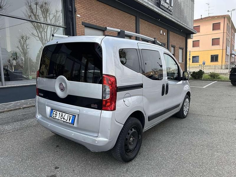 Usata Fiat Qubo Dynamic 73 CV (53 kW) 2010 Argento Monovolume