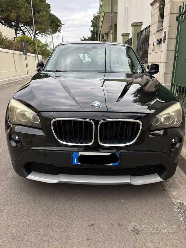 Begagnad BMW X1 143 HK (105 kW) 2012 Svart SUV