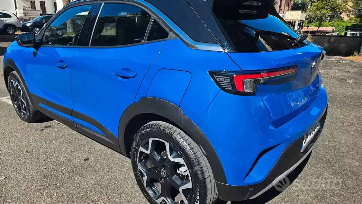 Usata Opel Mokka Ultimate 131 CV (96 kW) 2023 Bluazzurro SUV