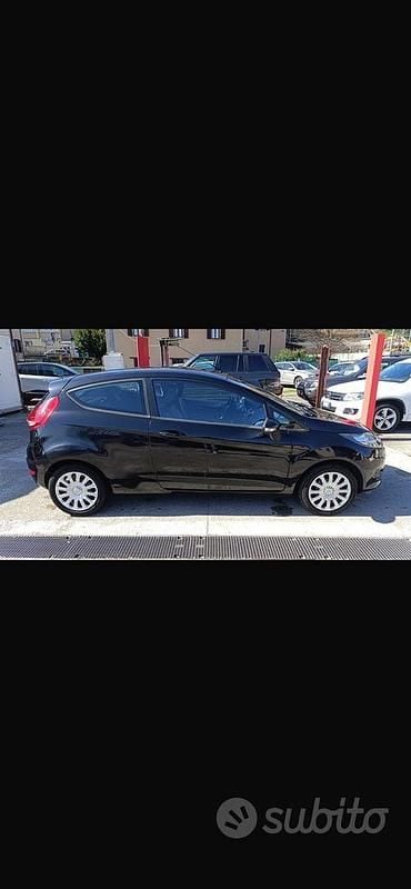 Usata Ford Fiesta 2012 Nero Utilitaria