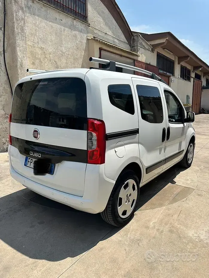 Usata Fiat Qubo Trekking 80 CV (58 kW) 2018 Bianco Monovolume