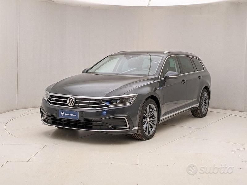 Begagnad VW Passat GT 218 HK (160 kW) 2019 Grå Kombi