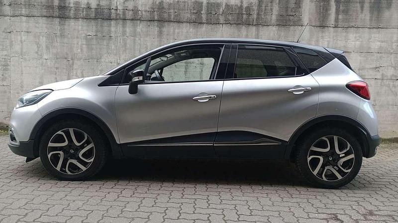 Usata Renault Captur 90 CV (66 kW) 2014 Argento SUV
