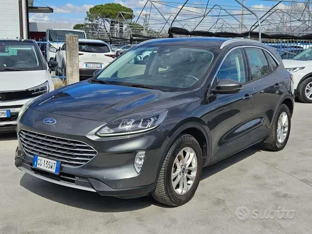 Usata Ford Kuga Titanium 150 CV (110 kW) 2021 Grigio SUV