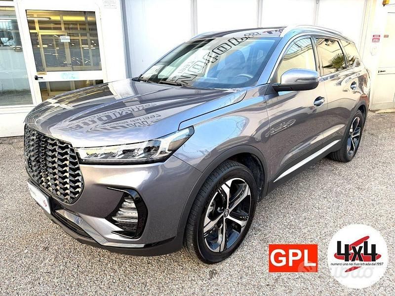 Usata DR DR 6.0 155 CV (114 kW) 2024 Grigio scuro SUV