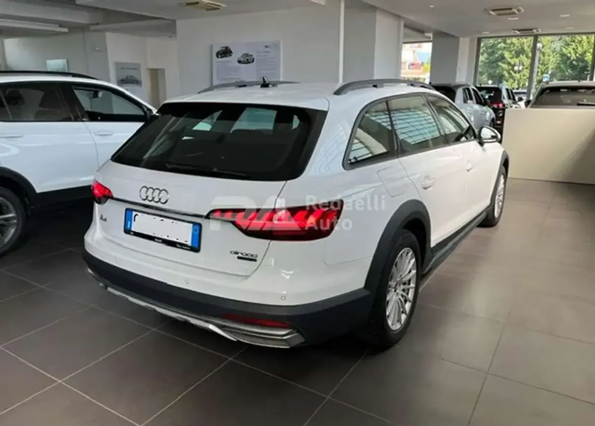 Usata Audi A4 Allroad Ambiente 204 CV (150 kW) 2023 Bianco Station wagon