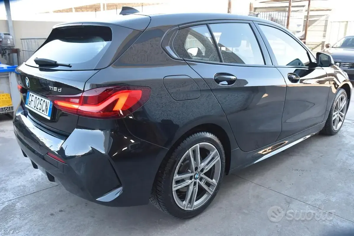 Usata BMW 116 M Sport 116 CV (85 kW) 2021 Nero Utilitaria