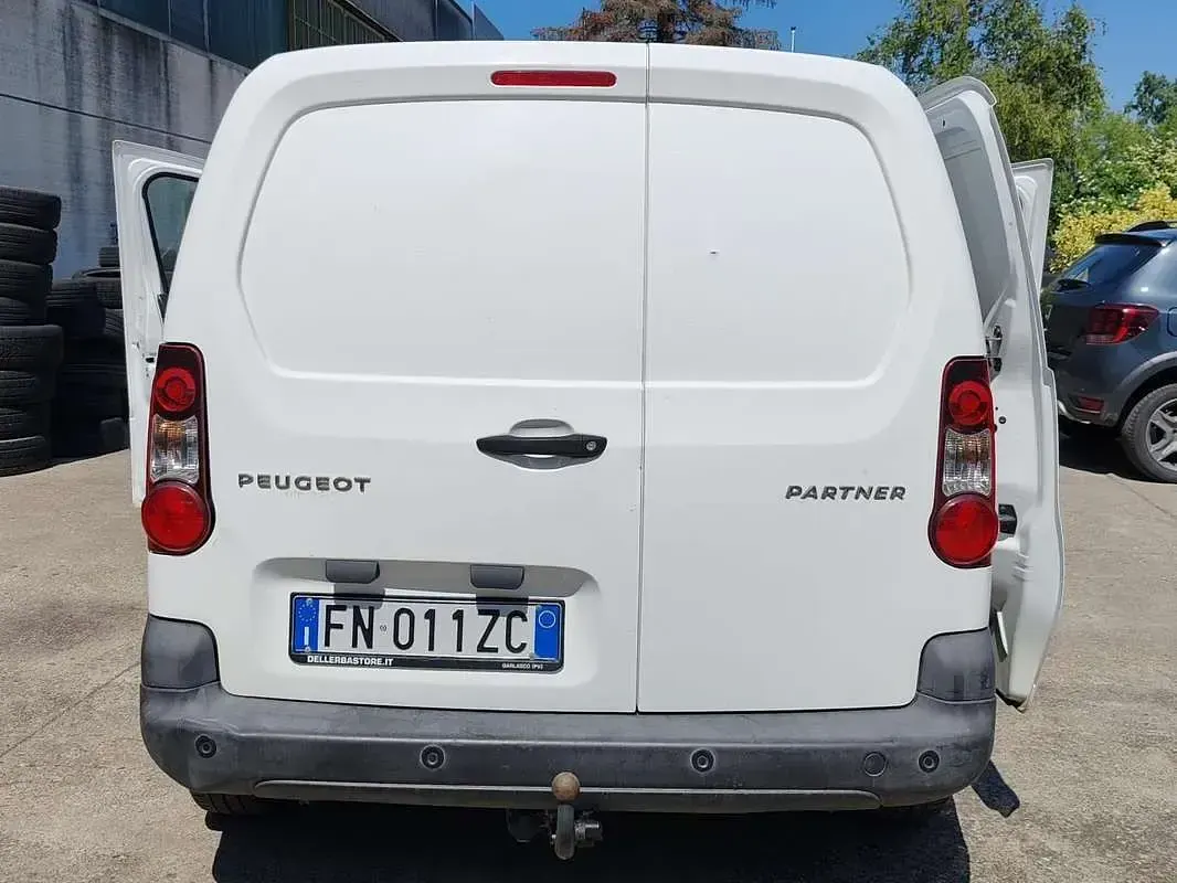 Usata Peugeot TePee Active 75 CV (55 kW) 2018 Bianco Furgone