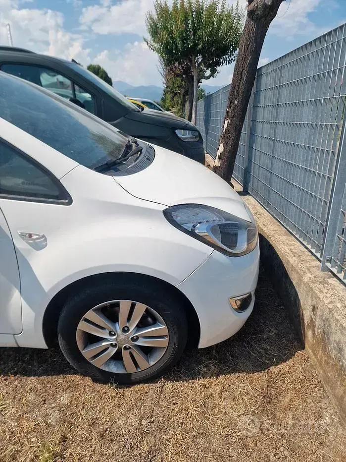 Usata Hyundai i20 Classic 85 CV (62 kW) 2014 Bianco Utilitaria