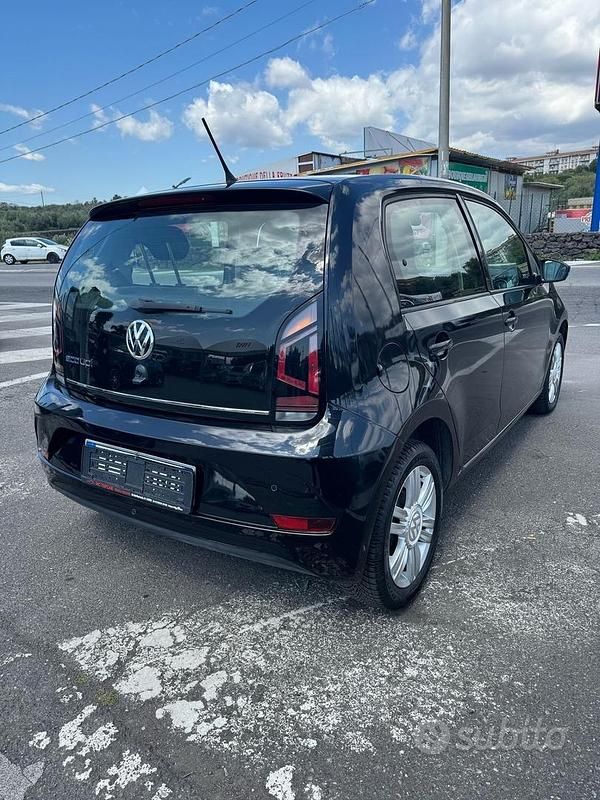Usata VW up! 68 CV (50 kW) 2018 Nero Utilitaria