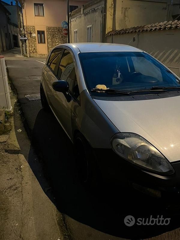 Usata Fiat Punto Evo 75 CV (55 kW) 2010 Grigio Utilitaria