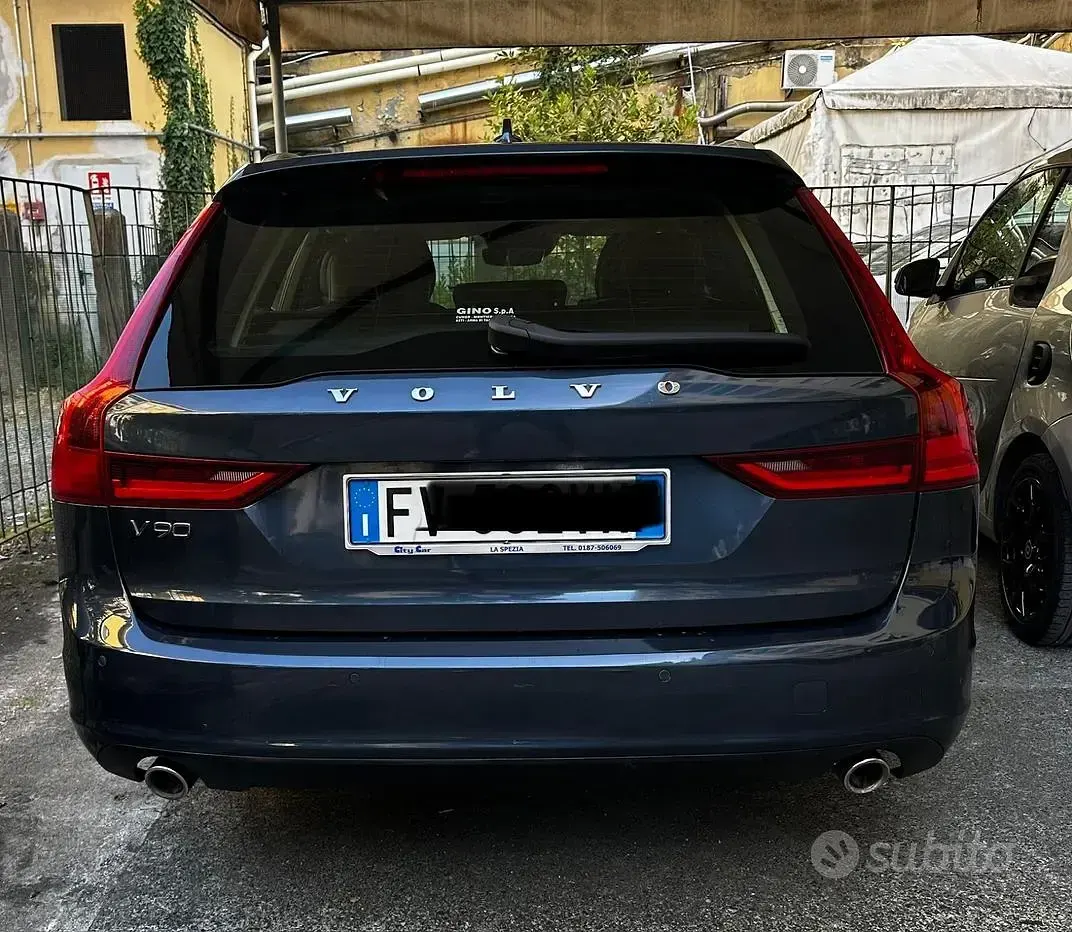 Usata Volvo V90 Business Edition 190 CV (139 kW) 2019 Bluazzurro Station wagon