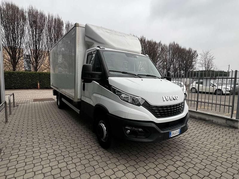 Usata Iveco Daily 179 CV (131 kW) 2021 Bianco Furgone