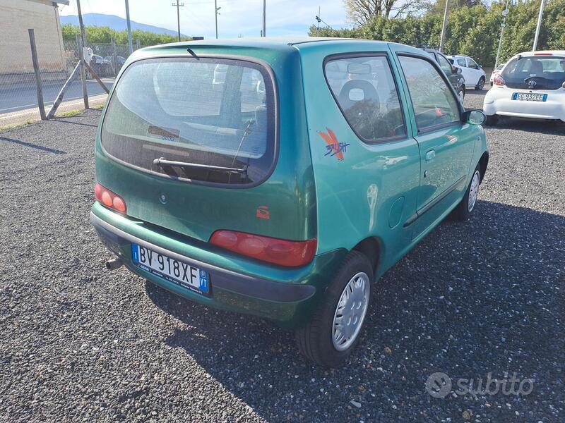 Usato 2001 Fiat 600 Benzin (1.800 €)