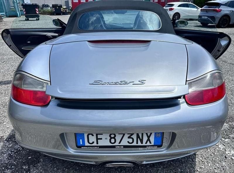 Usata Porsche Boxster S Edition 266 CV (195 kW) 2004 Argento Cabrio