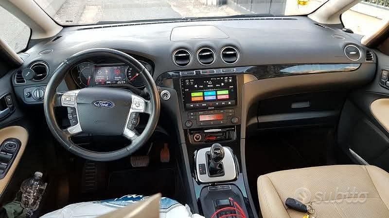 Usata Ford S-MAX S 2012 Grigio Monovolume