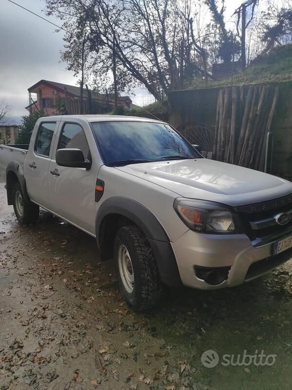 Grigio Usata 2011 Ford Ranger Pick-up | 11.500 € - Immagine 1/4
