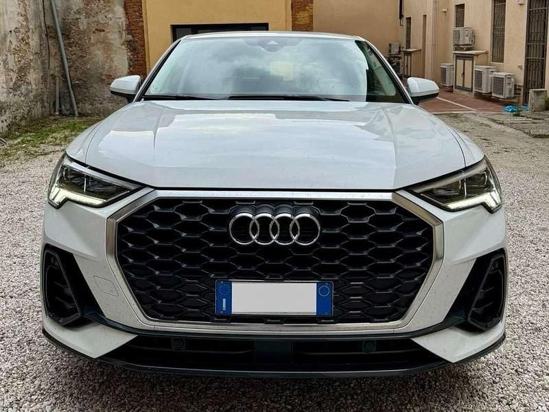 Bianco Usata 2020 Audi Q3 Sportback Sport SUV | 27.900 € (Ottimo prezzo) - Immagine 1/4