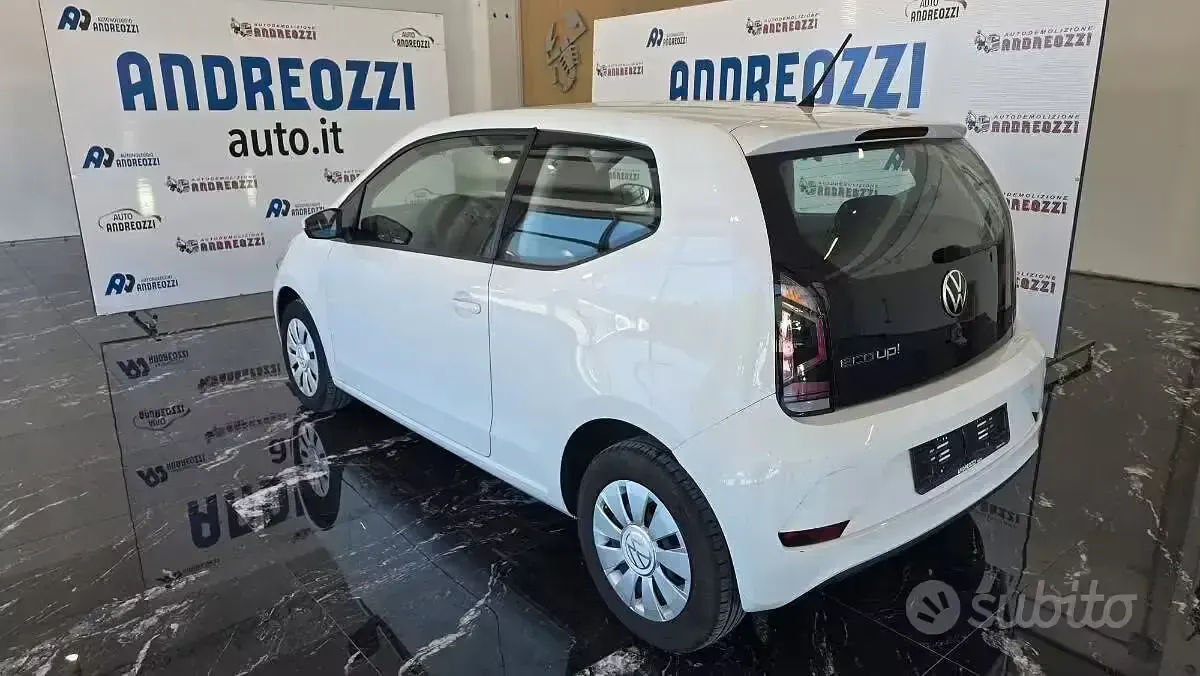 Usata VW up! take up! 68 CV (50 kW) 2023 Utilitaria
