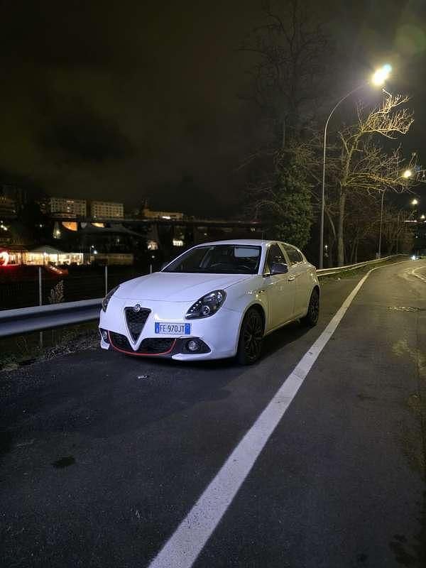 Usata Alfa Romeo Giulietta Sprint 120 CV (88 kW) 2016 Utilitaria
