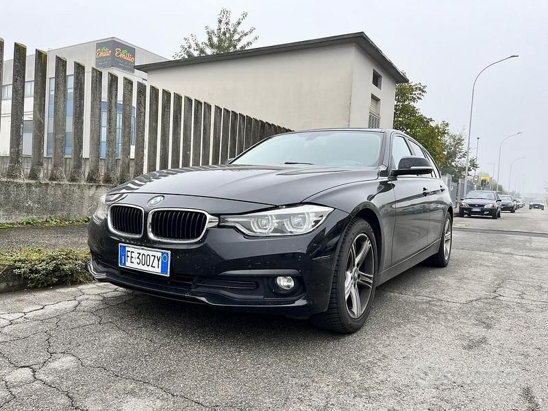 Usata BMW 316 Efficient Dynamics 116 CV (85 kW) 2016 Nero Berlina