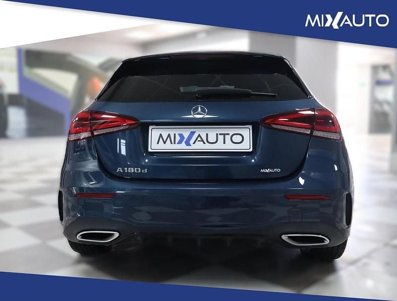 Usata Mercedes A180 AMG Line Premium 116 CV (85 kW) 2022 Viola Berlina