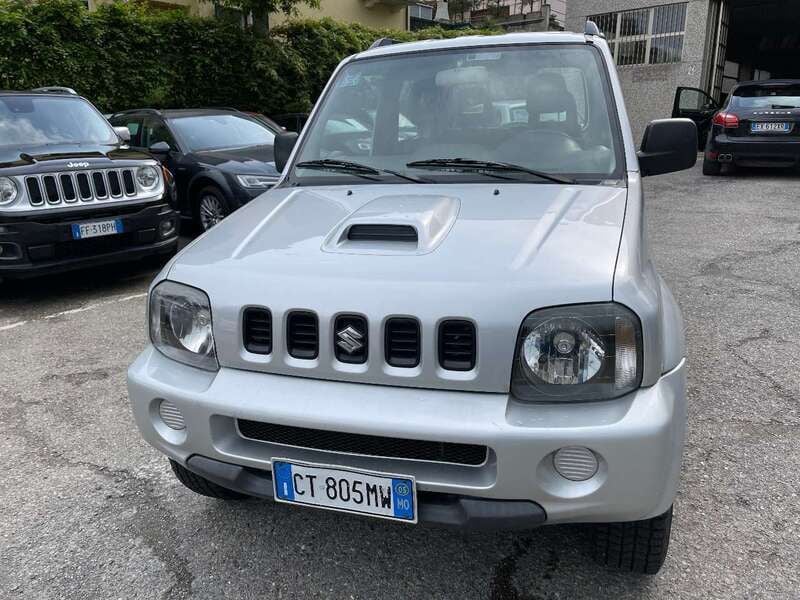 Usata Suzuki Jimny 65 CV (47 kW) 2005 Argento SUV