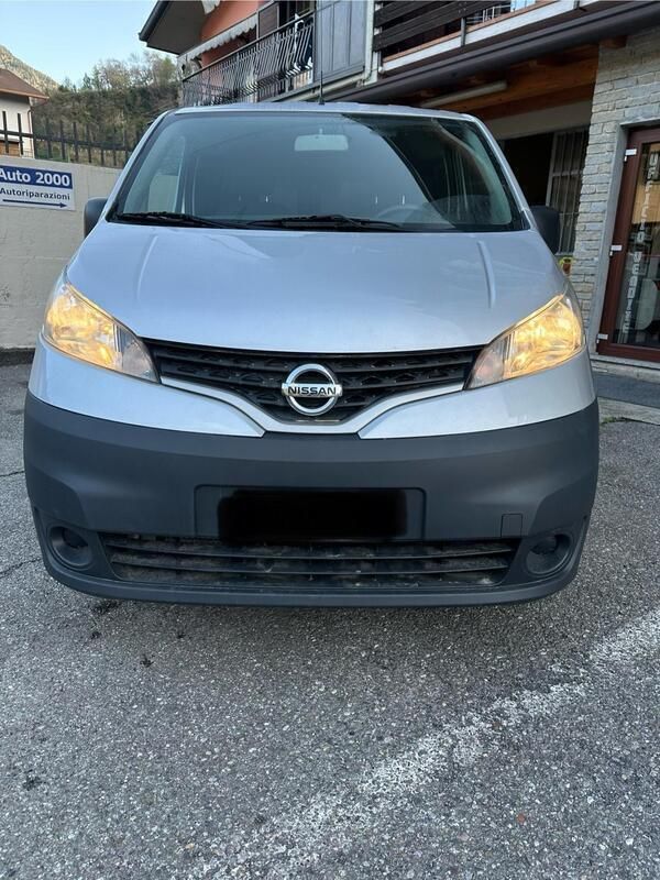 Usata Nissan NV200 110 CV (80 kW) 2018 Argento Monovolume