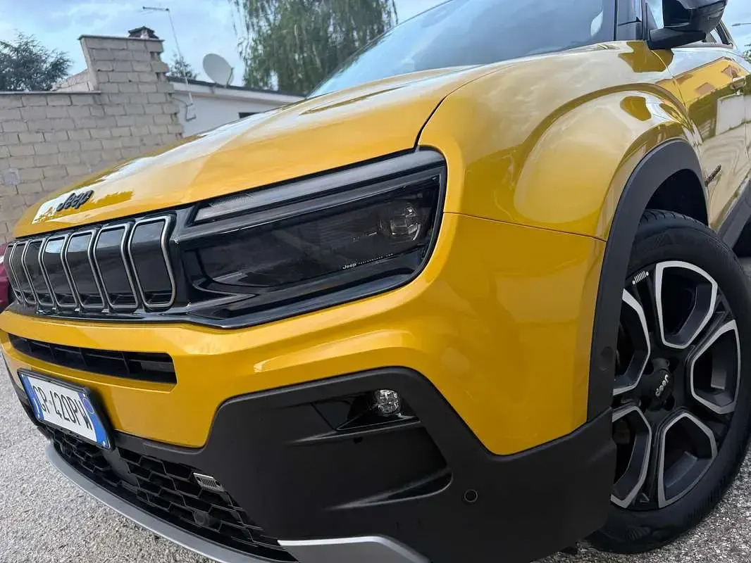 Usata Jeep Avenger Summit 101 CV (74 kW) 2023 SUV