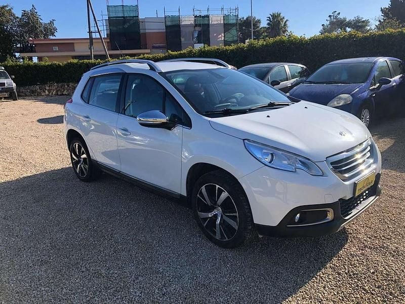 Usata Peugeot 2008 114 CV (83 kW) 2013 Bianco SUV