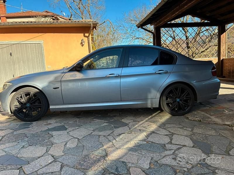 Usata BMW 320 170 CV (125 kW) 2011 Berlina