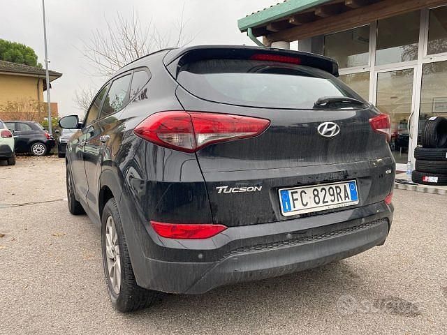 Usata Hyundai Tucson Xpossible 116 CV (85 kW) 2016 Nero SUV