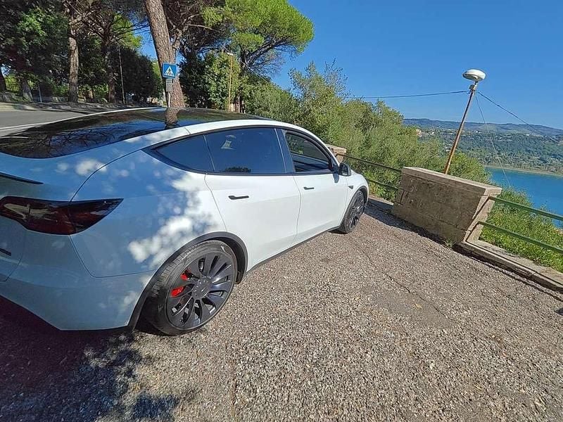 Usata Tesla Model Y Performance 155 kW (211 CV) 2022 Bianco SUV