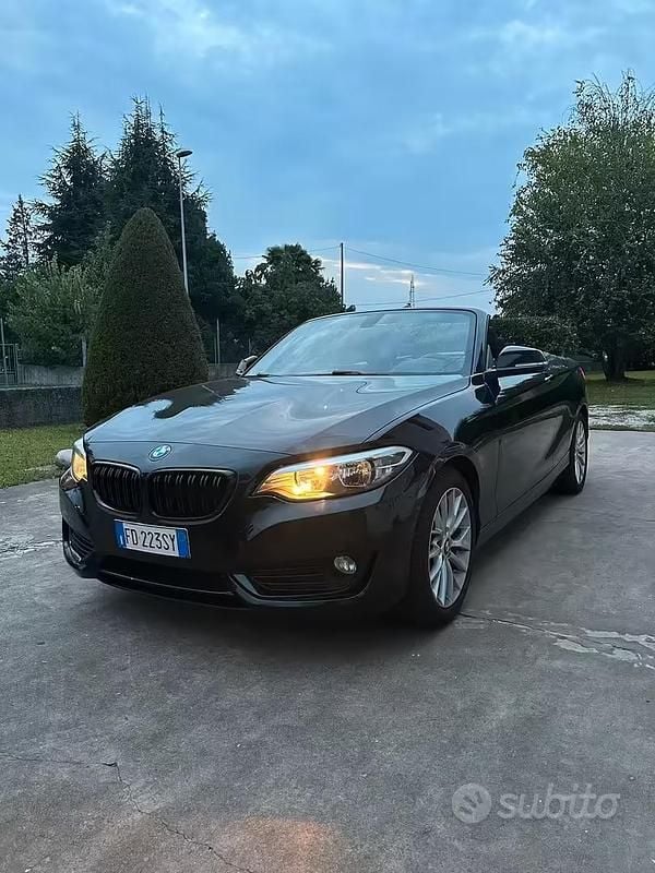 Usata BMW 218 Advantage 150 CV (110 kW) 2016 Nero Cabrio