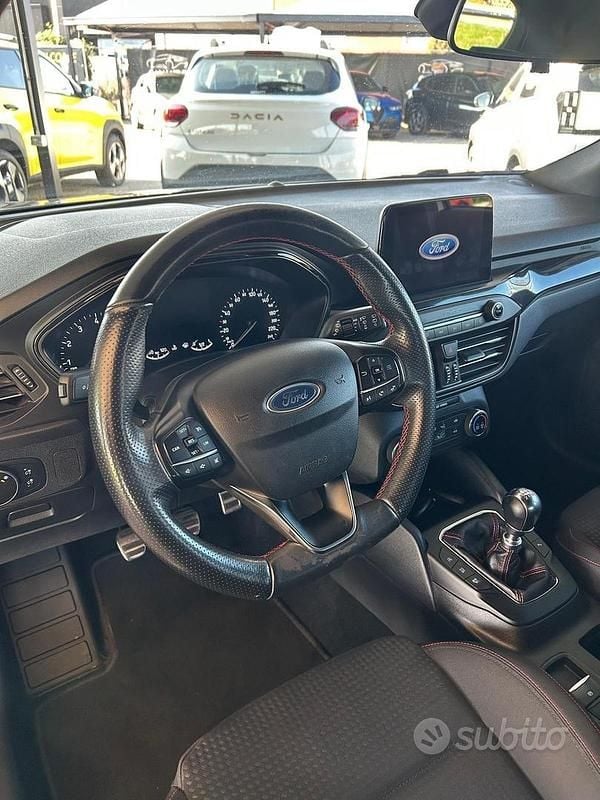 Usata Ford Focus ST-Line 125 CV (91 kW) 2019 Grigio Berlina