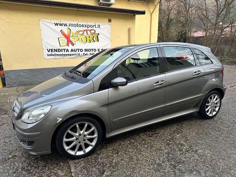 Usata Mercedes B180 109 CV (80 kW) 2007 Grigio Monovolume