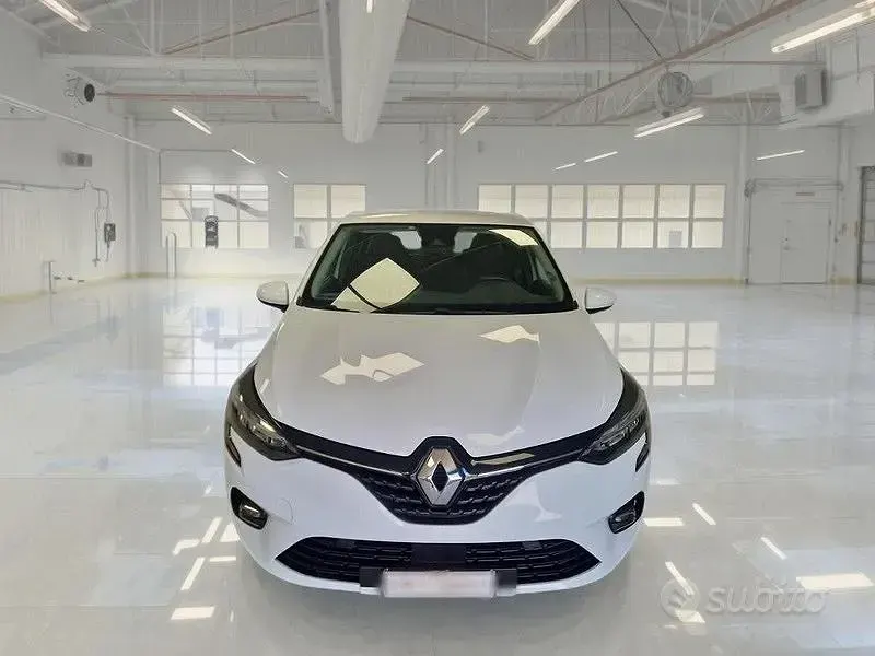 Usata Renault Clio V Business 100 CV (73 kW) 2022 Bianco Berlina