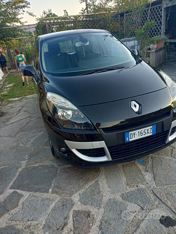 Usato 2010 Renault Scénic III 1.5 Diesel 106 CV (6.000 €)