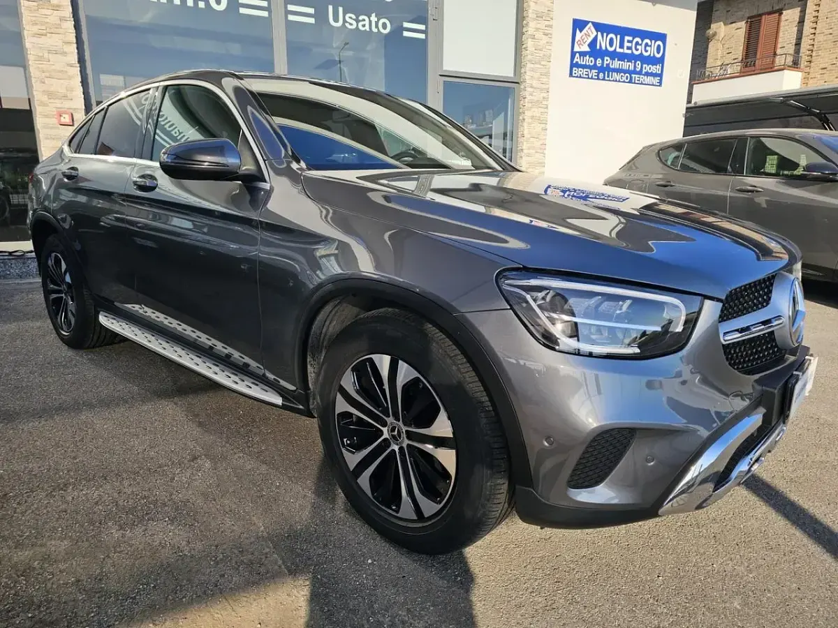Usata Mercedes GLC200 197 CV (144 kW) 2021 Grigio SUV
