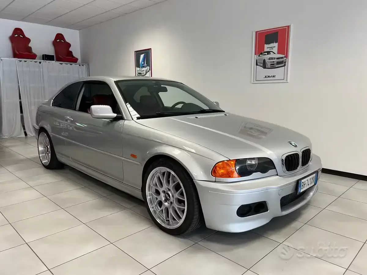Usata BMW 320 Efficient Dynamics 150 CV (110 kW) 2000 Grigio Coupé