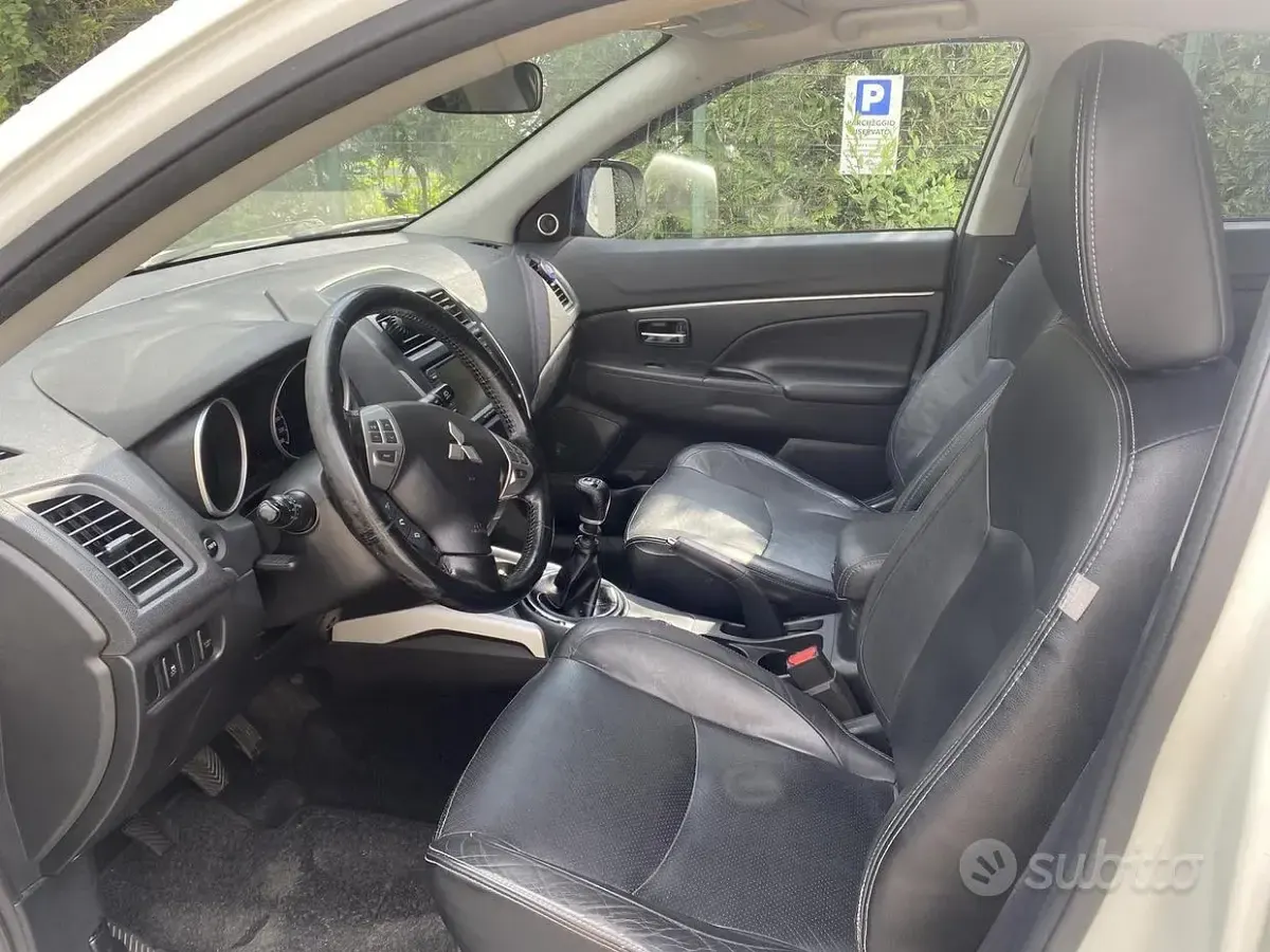 Usata Mitsubishi ASX 150 CV (110 kW) 2012 Bianco SUV