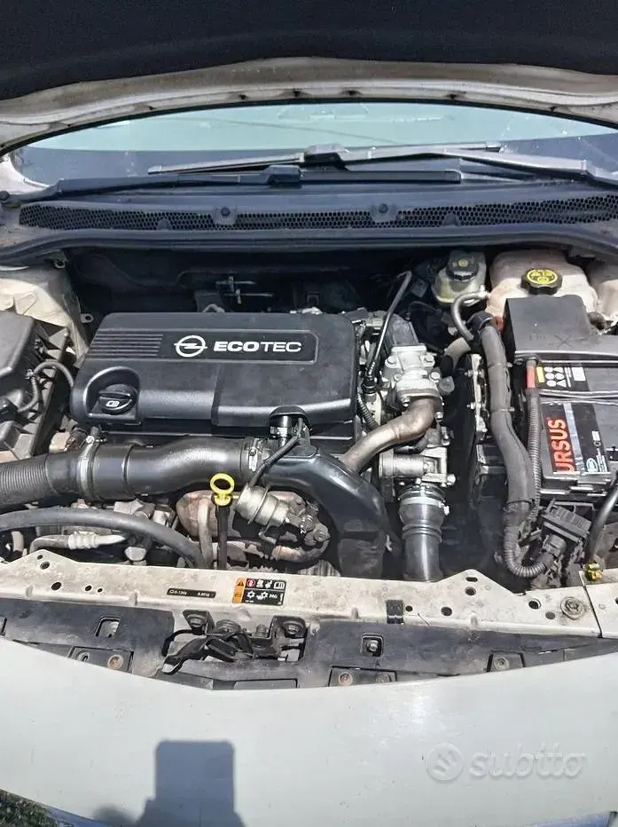Usata Opel Astra 110 CV (80 kW) 2012 Bianco Station wagon