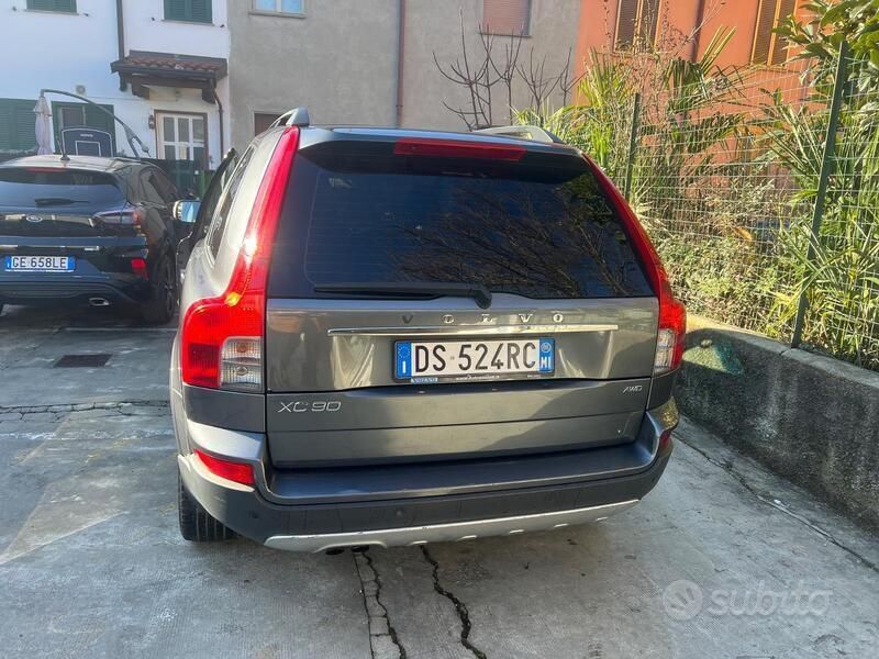 Usata Volvo XC90 185 CV (136 kW) 2008 Grigio SUV