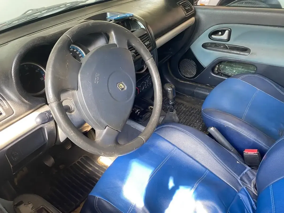 Usata Renault Clio II 100 CV (73 kW) 2005 Nero Berlina