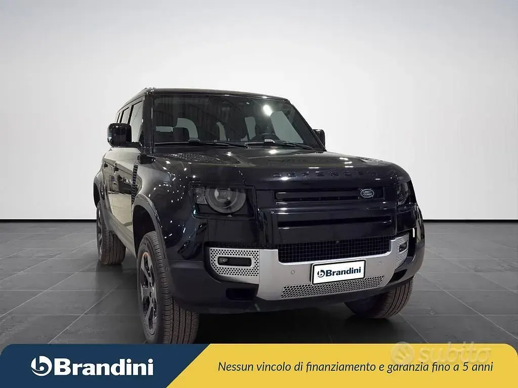 Usata Land Rover Defender SE 250 CV (183 kW) 2022 Nero SUV
