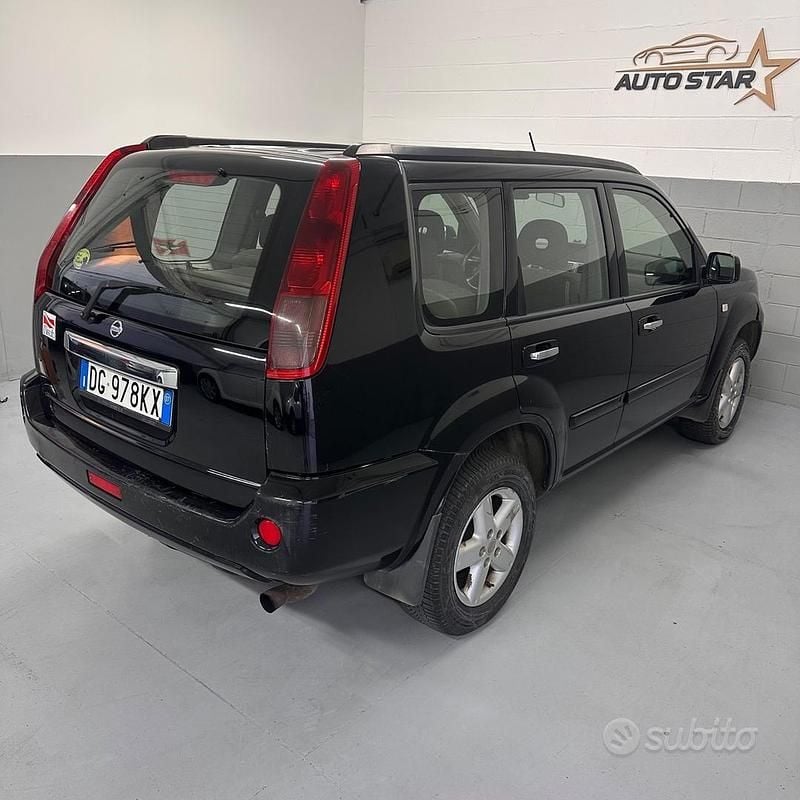 Usata Nissan X-Trail 136 CV (100 kW) 2007 Nero SUV