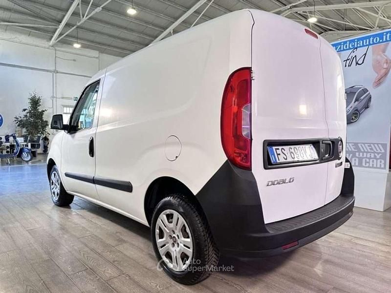 Usata Fiat Doblò 95 CV (69 kW) 2018 Bianco Monovolume