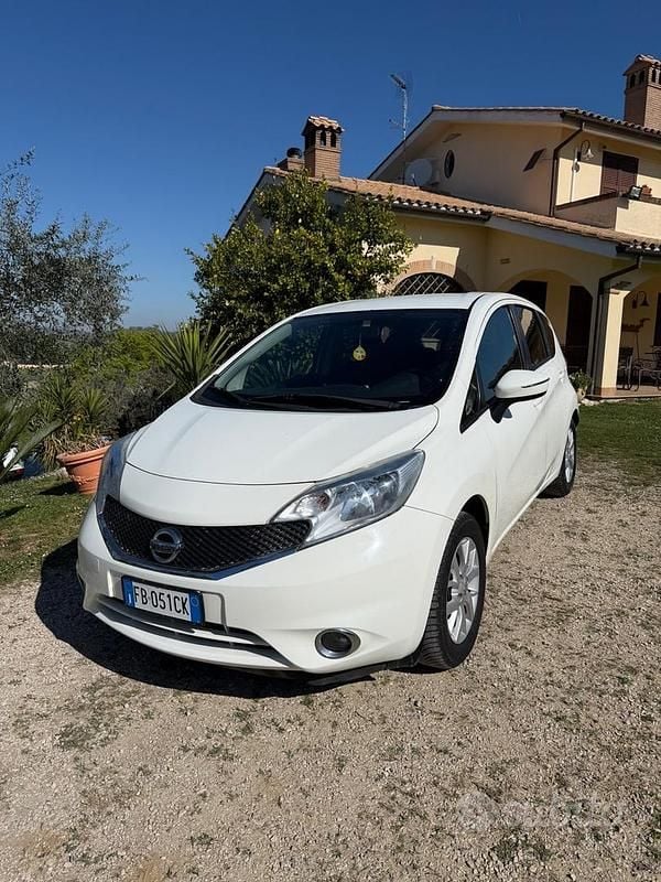 Usata Nissan Note Acenta+ 76 CV (55 kW) 2016 Bianco Utilitaria